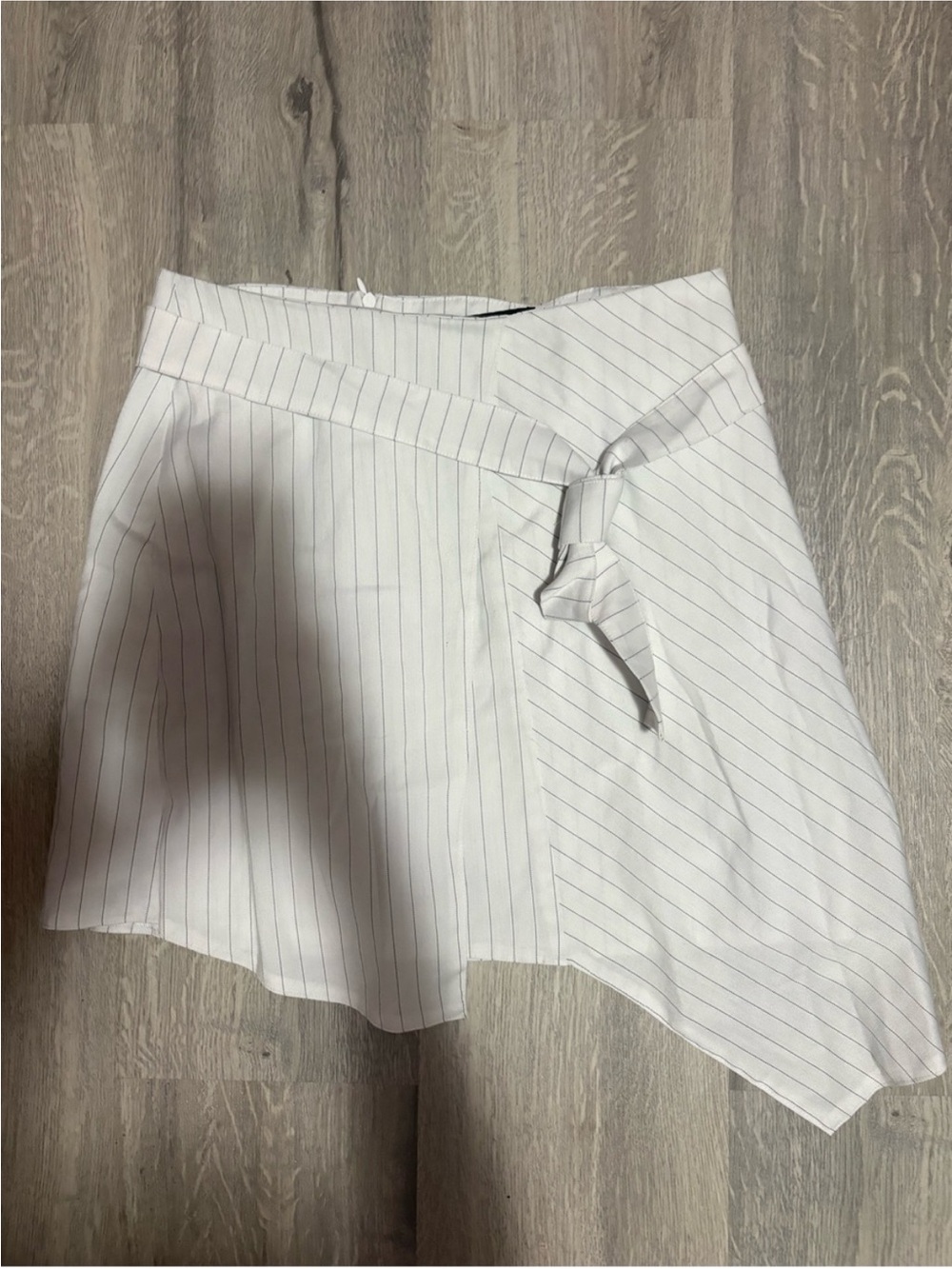 3 for $14 active USA White Pinstripe Wrap Skirt with Tie Detail size small